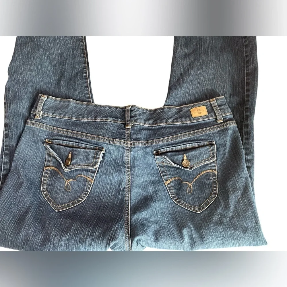 Bandolino blu Arianna boot cut jeans Sz 16 women 78%Cotton - Picture 4 of 15